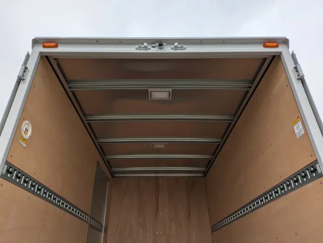 日野 デュトロ 2KG-XZC605M(2WD)の写真12