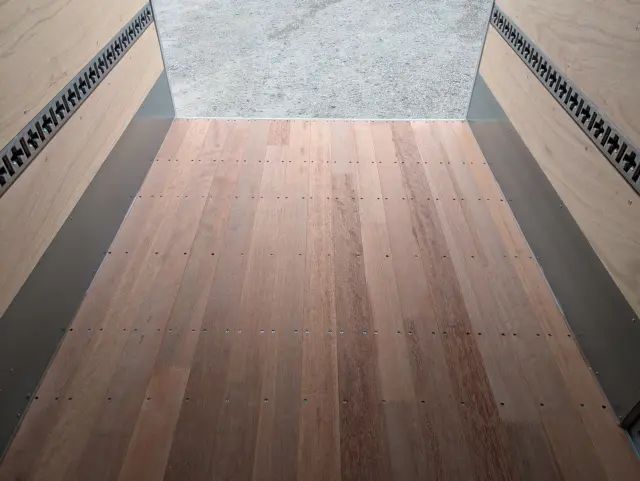 日野 デュトロ 2KG-XZC605M(2WD)の写真16