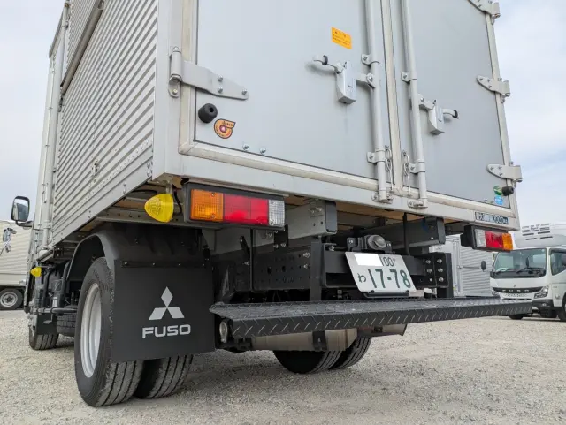 三菱 キャンター 2RG-FBAV0(2WD)の写真8