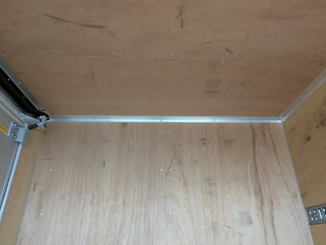 三菱 キャンター 2RG-FBAV0(2WD)の写真16