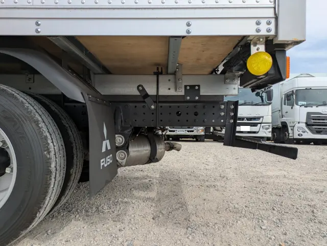 三菱 キャンター 2RG-FBAV0(2WD)の写真22