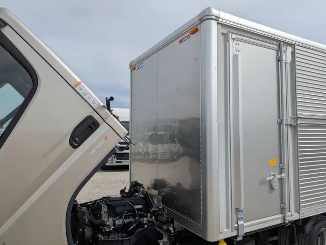 三菱 キャンター 2RG-FBAV0(2WD)の写真40