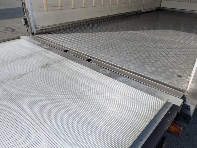 日野 デュトロ 2RG-XZU712M(2WD)の写真33