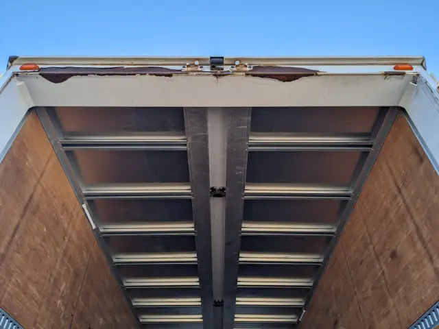 日野 プロフィア 2DG-FW1AHG(8x4)の写真11