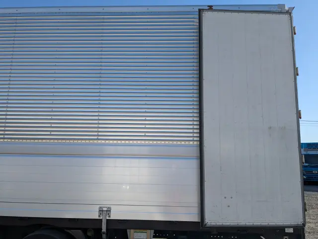 日野 プロフィア 2DG-FW1AHG(8x4)の写真20