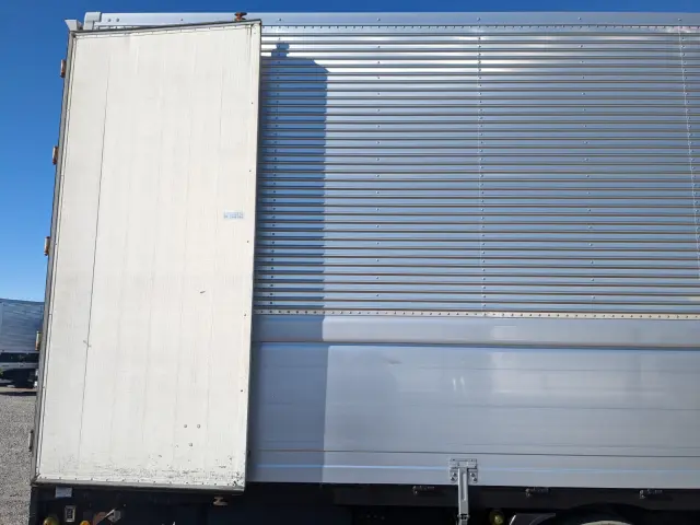 日野 プロフィア 2DG-FW1AHG(8x4)の写真29