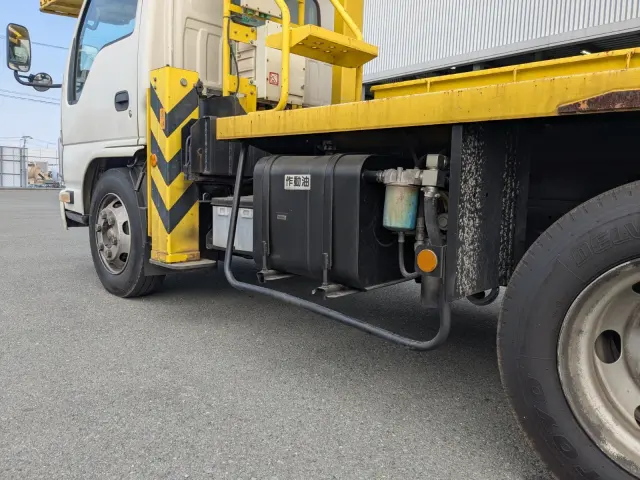 いすゞ エルフ SKG-NKR85YN(2WD)の写真8