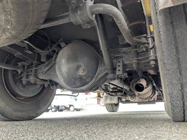 いすゞ エルフ SKG-NKR85YN(2WD)の写真9