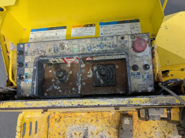 いすゞ エルフ SKG-NKR85YN(2WD)の写真18