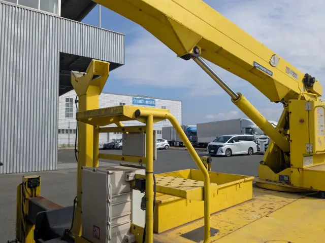 いすゞ エルフ SKG-NKR85YN(2WD)の写真30