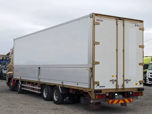 日野 プロフィア QPG-FW1EXEG(8x4)の写真4