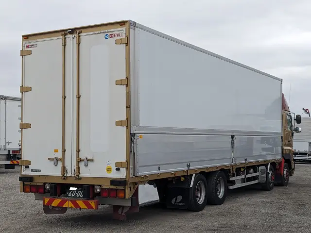 日野 プロフィア QPG-FW1EXEG(8x4)の写真5