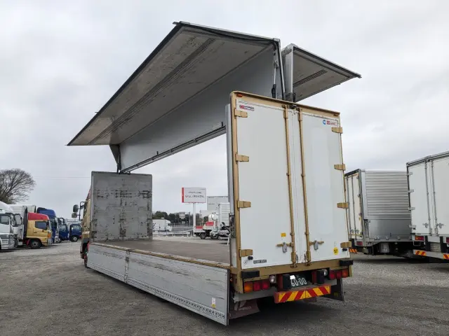 日野 プロフィア QPG-FW1EXEG(8x4)の写真42