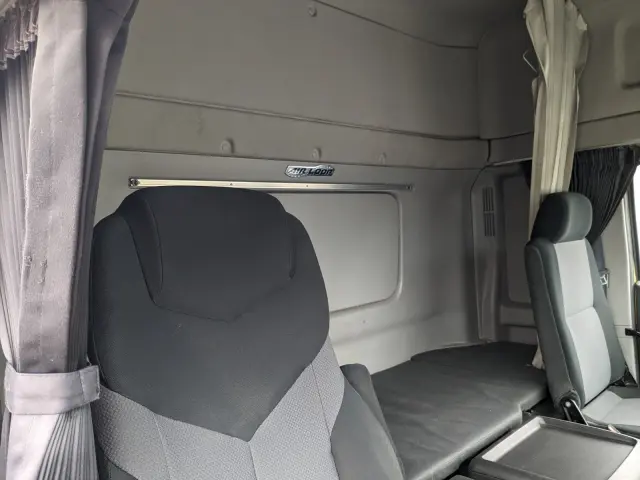 日野 プロフィア QPG-FW1EXEG(8x4)の写真44