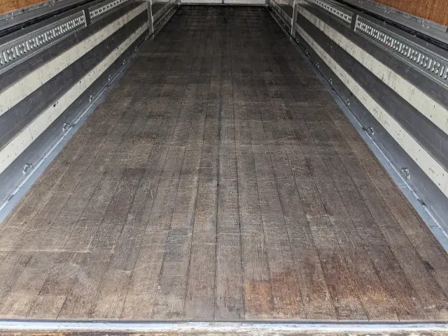 ＵＤ クオン QKG-CD5ZA(6x2)の写真12