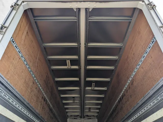 ＵＤ クオン QKG-CD5ZA(6x2)の写真13