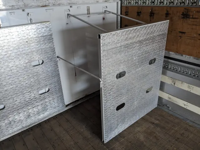 ＵＤ クオン QKG-CD5ZA(6x2)の写真14