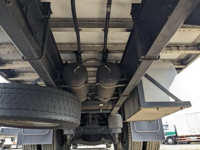 ＵＤ クオン QKG-CD5ZA(6x2)の写真20