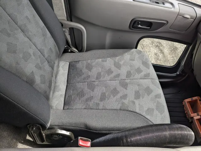 ＵＤ クオン QKG-CD5ZA(6x2)の写真25