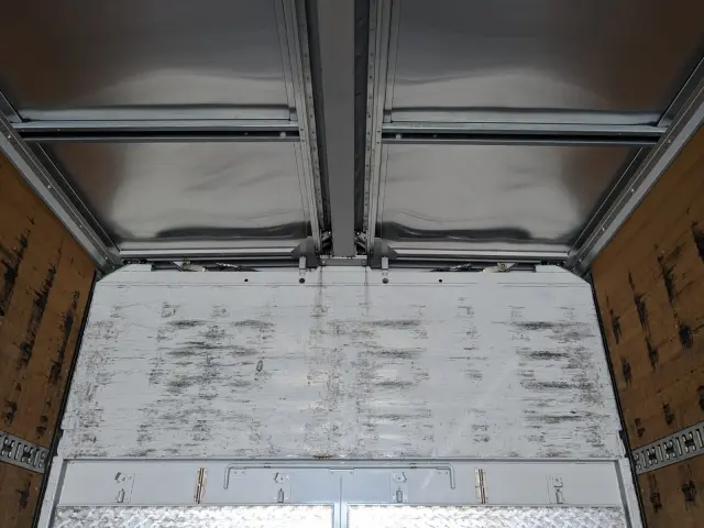 ＵＤ クオン QKG-CD5ZA(6x2)の写真31