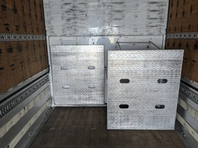 ＵＤ クオン QKG-CD5ZA(6x2)の写真34