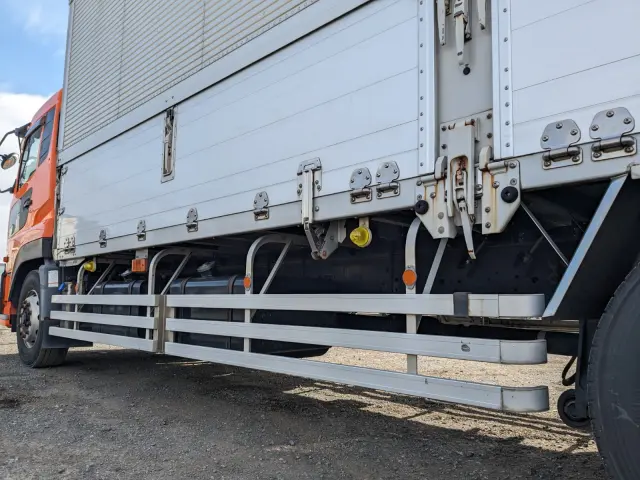 ＵＤ クオン QKG-CD5ZA(6x2)の写真38