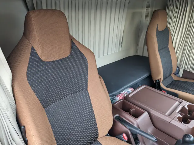 日野 レンジャー 2KG-FD2ABG(2WD)の写真40