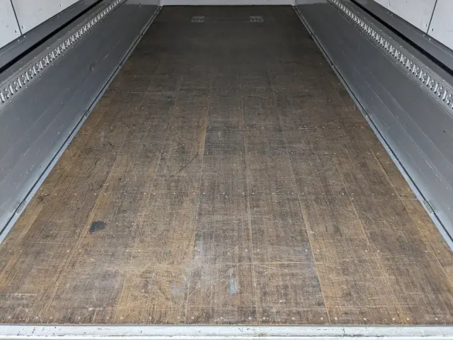 日野 レンジャー 2PG-FD2ABG(2WD)の写真12