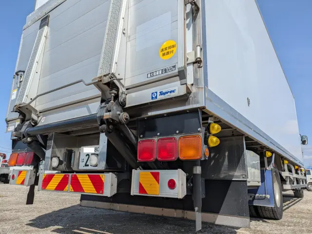 三菱 ファイター 2KG-FK65FZ(2WD)の写真9