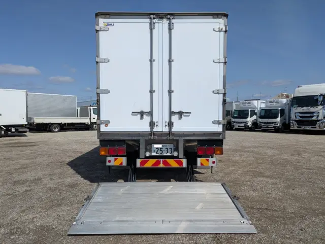 三菱 ファイター 2KG-FK65FZ(2WD)の写真11