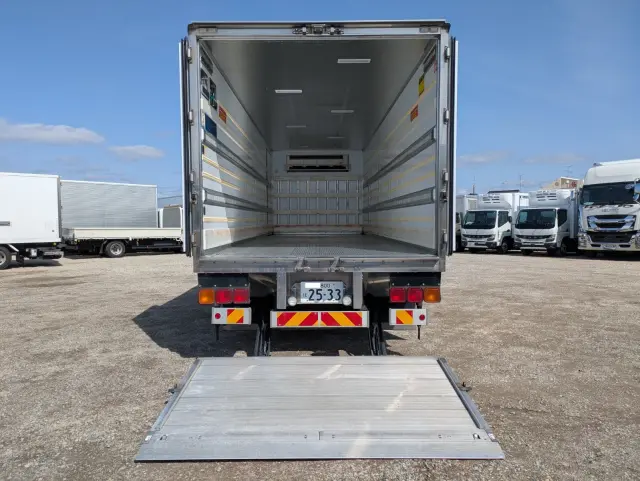 三菱 ファイター 2KG-FK65FZ(2WD)の写真12