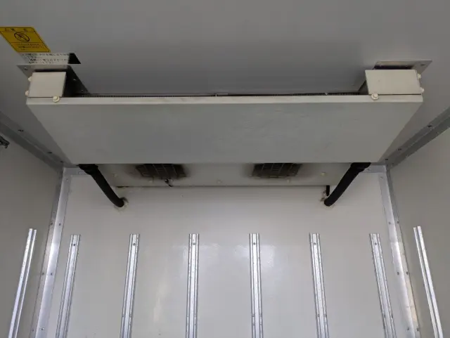 三菱 キャンター TPG-FBA00(2WD)の写真14