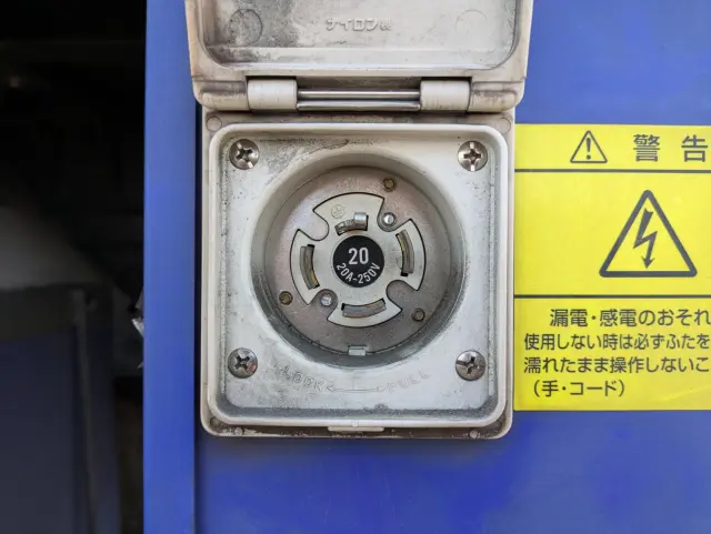 三菱 キャンター TPG-FBA00(2WD)の写真20