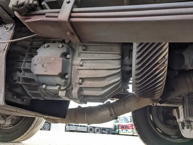 ＵＤ クオン QKG-CG5ZA(2WD)の写真19