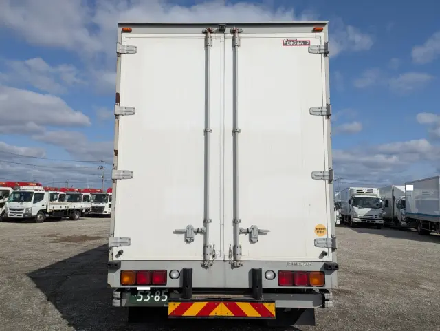 いすゞ ギガ QKG-CYJ77B(8x4)の写真10