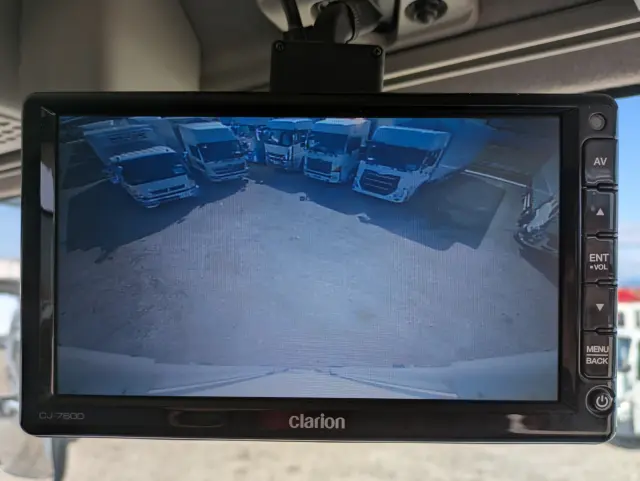 いすゞ ギガ QKG-CYJ77B(8x4)の写真42