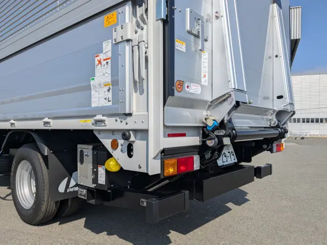 三菱 キャンター 2RG-FEB50(2WD)の写真5