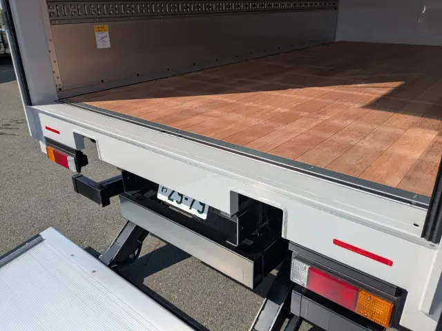 三菱 キャンター 2RG-FEB50(2WD)の写真13