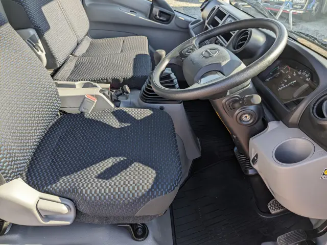 日野 デュトロ 2KG-XZU720M(2WD)の写真23