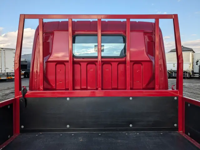 三菱 キャンター 2RG-FEAV0(2WD)の写真10