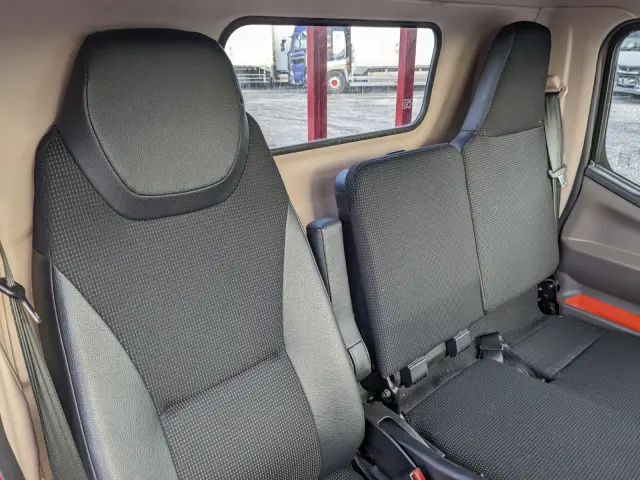 三菱 キャンター 2RG-FEAV0(2WD)の写真20