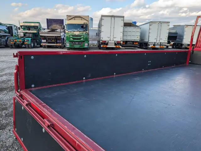 三菱 キャンター 2RG-FEAV0(2WD)の写真30