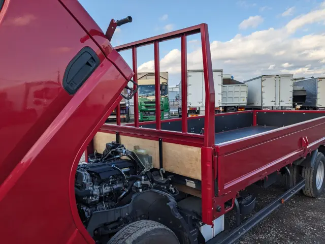 三菱 キャンター 2RG-FEAV0(2WD)の写真34