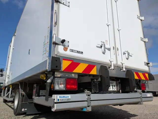 日野 レンジャー 2KG-FD2ABG(2WD)の写真6