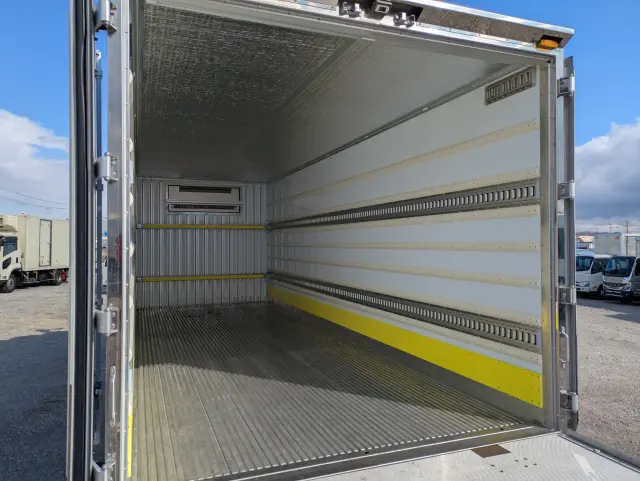 日野 レンジャー 2KG-FD2ABG(2WD)の写真15