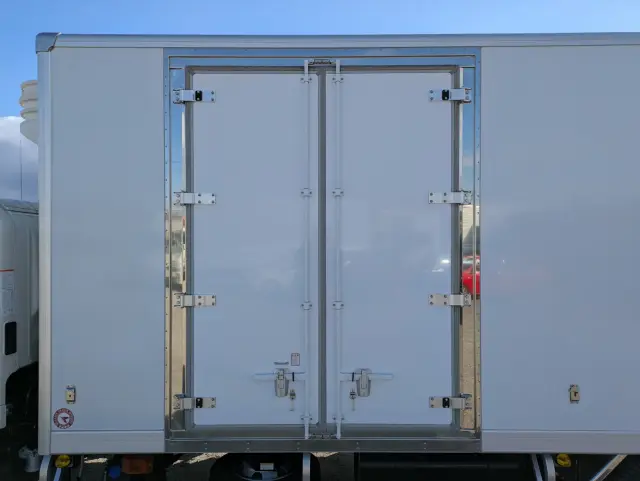 日野 レンジャー 2KG-FD2ABG(2WD)の写真21