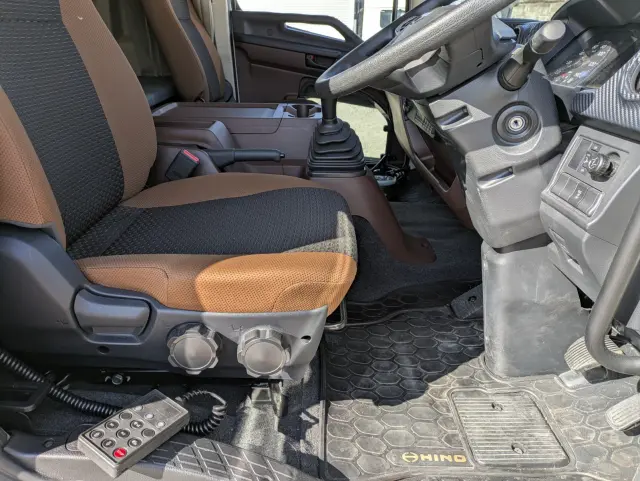 日野 レンジャー 2KG-FD2ABG(2WD)の写真28