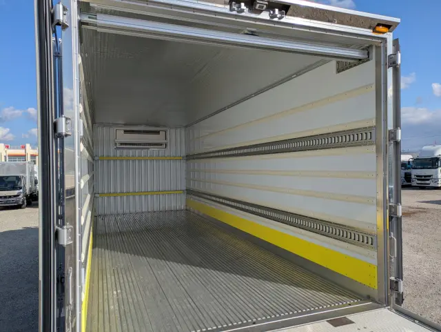 日野 レンジャー 2KG-FD2ABG(2WD)の写真18