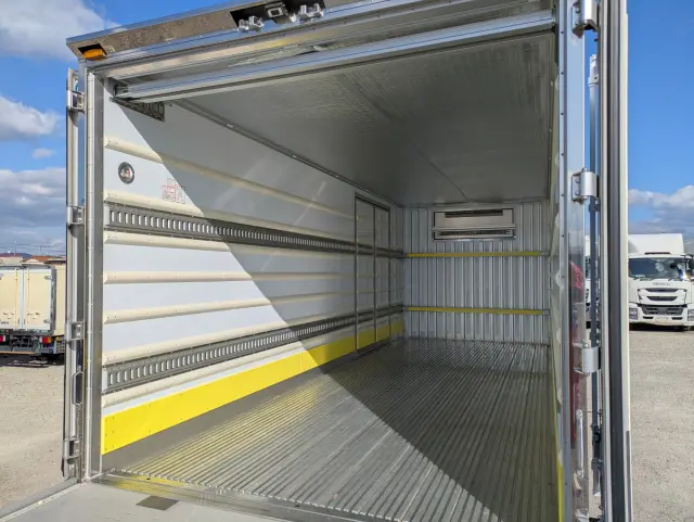 日野 レンジャー 2KG-FD2ABG(2WD)の写真44