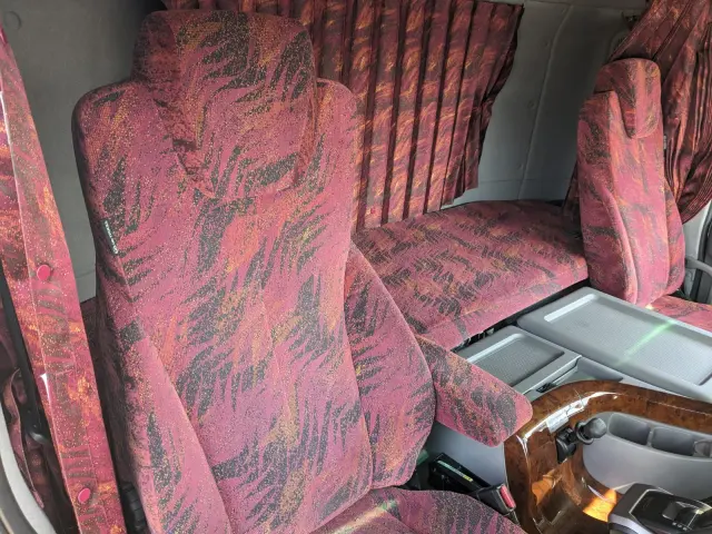 ＵＤ クオン 2PG-CW5CA(6x4)の写真40